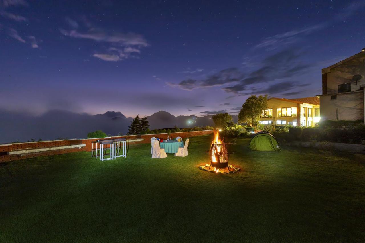 Club Mahindra Kanatal Luaran gambar