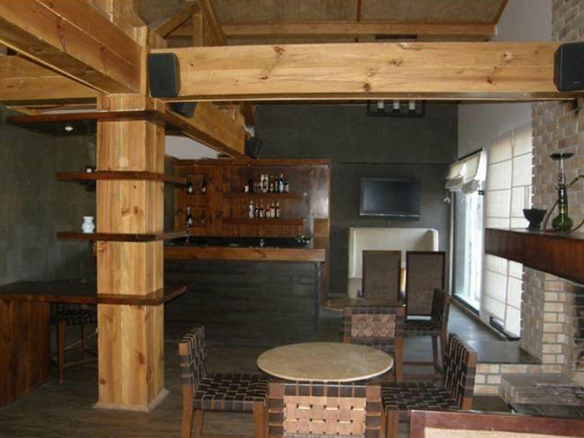 Club Mahindra Kanatal Luaran gambar